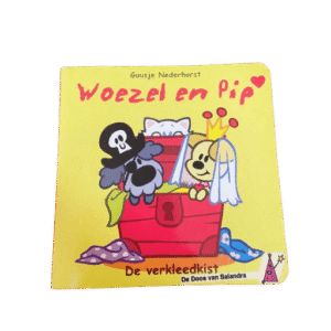 Boekje Woezel en Pip, de verkleedkist