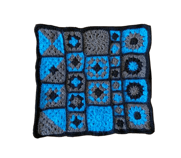 kussenhoesgehaaktblauwgrijszwartdivribzwartachterkanta